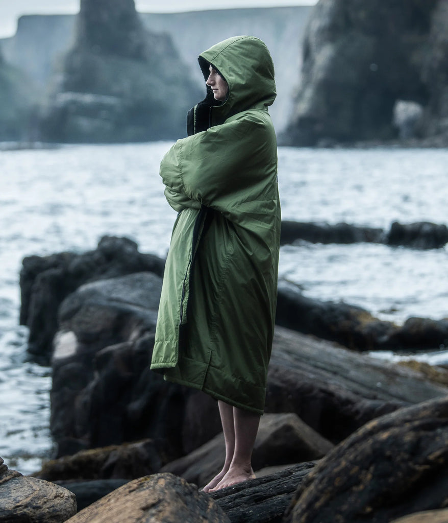 Dryrobe Advance Long Sleeve Change Coat - Dark Green & Black