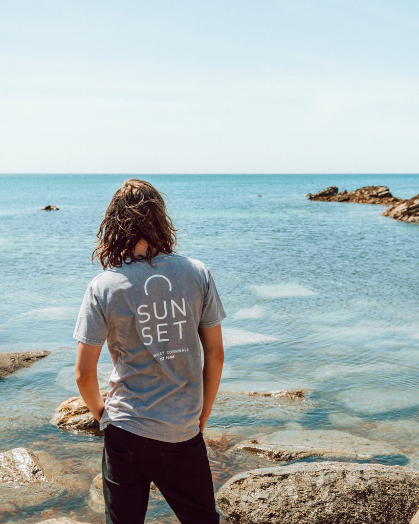 Sunset Surf Mens Tee - Pebble Grey