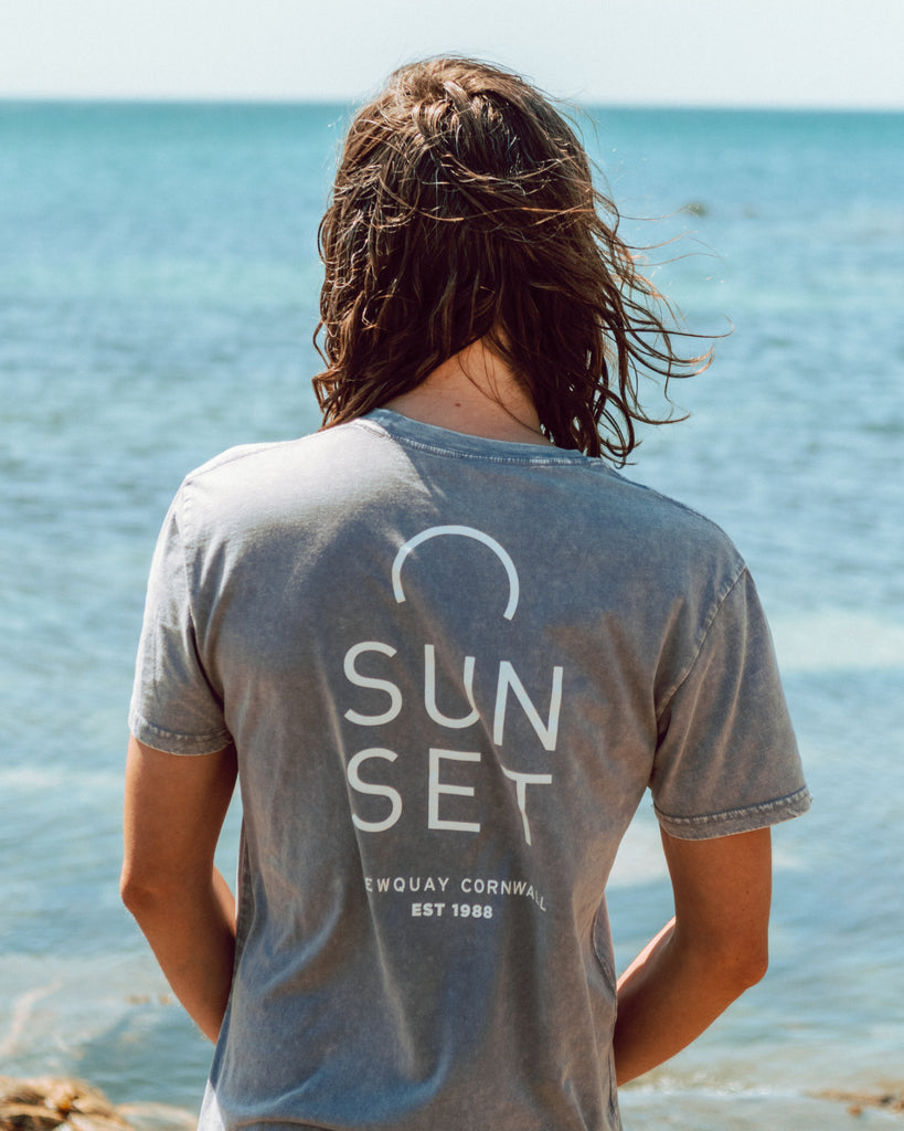 Sunset Surf Mens Tee - Pebble Grey