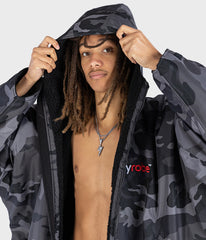 Dryrobe Advance Long Sleeve Change Coat - Black Camo & Black