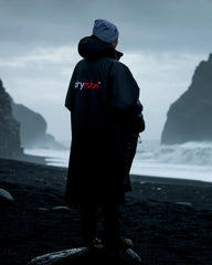 Dryrobe Advance Long Sleeve Change Coat - Black & Grey