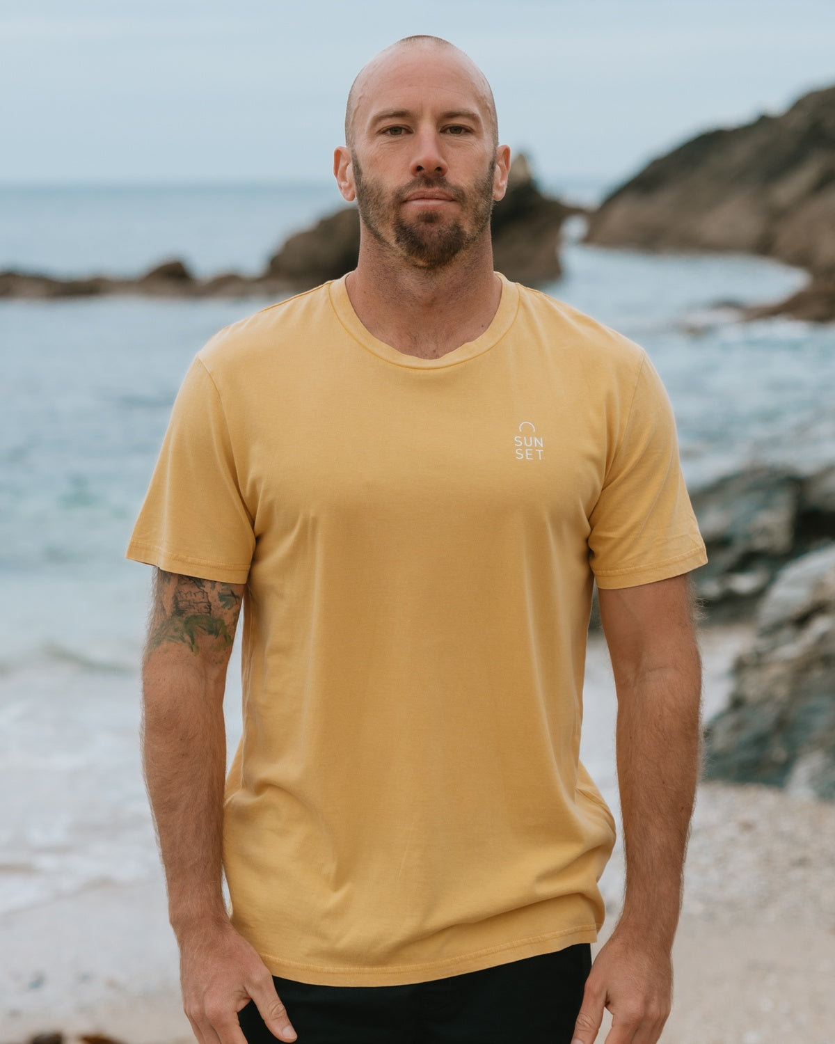 Men's Classic Organic T-Shirt - Washed Ochre