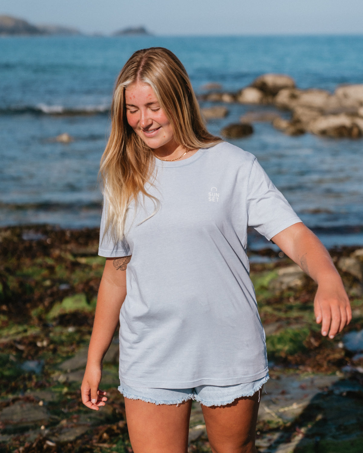 Sunset Surf Vintage Organic Tee - Arctic Blue