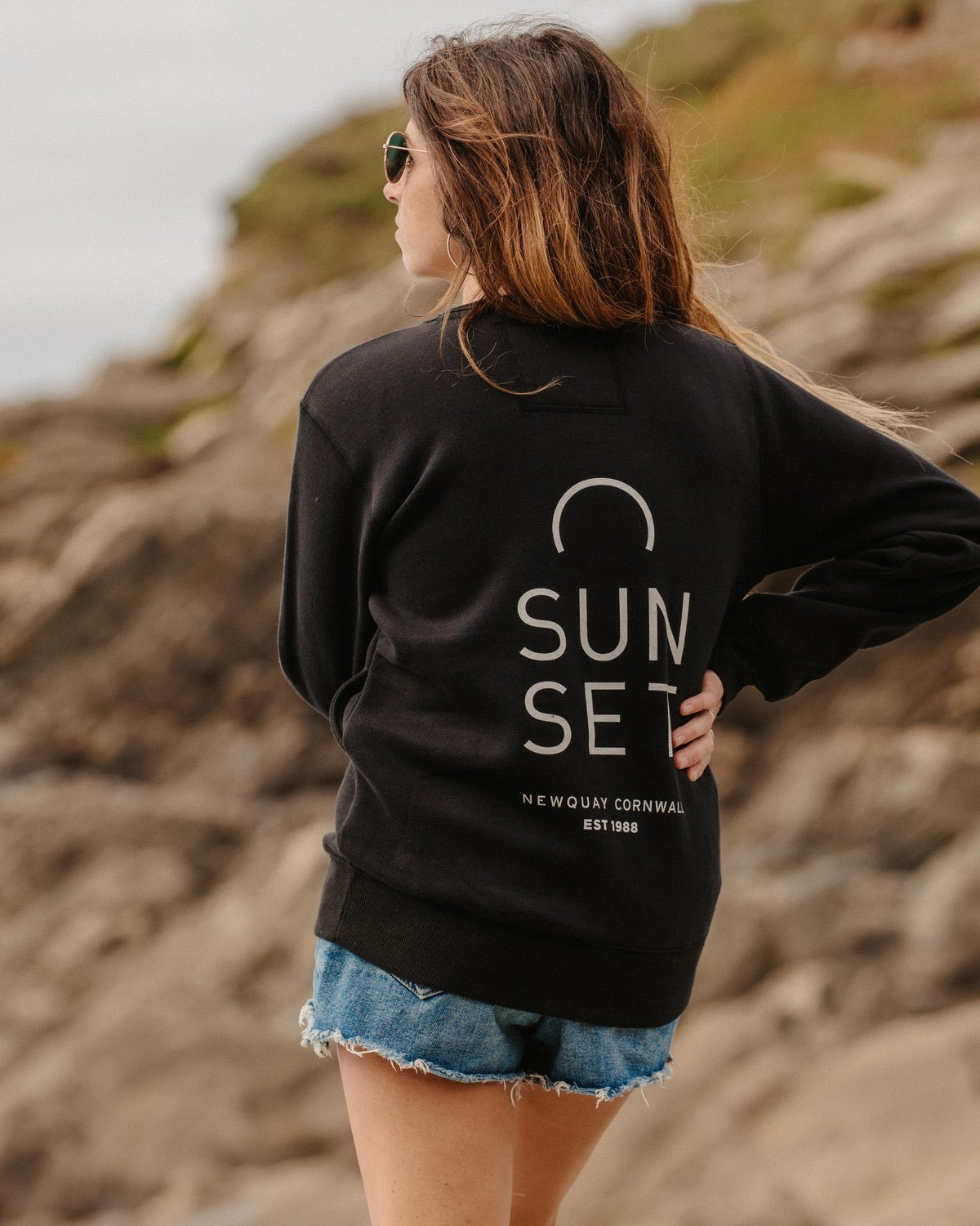 Sunset Surf Crew Jumper - Black